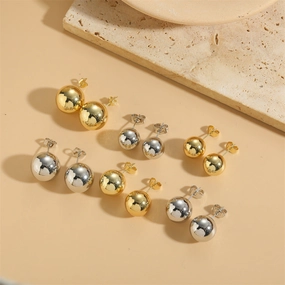 Wholesale Copper Plated 14K Simple Fashionable Glossy Round Stud Earrings
