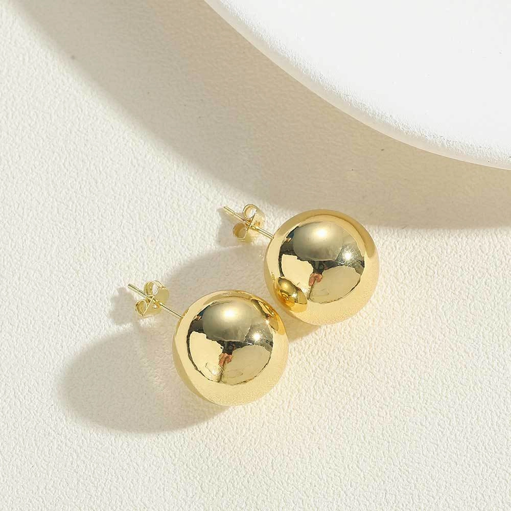 Wholesale Copper Plated 14K Simple Fashionable Glossy Round Stud Earrings