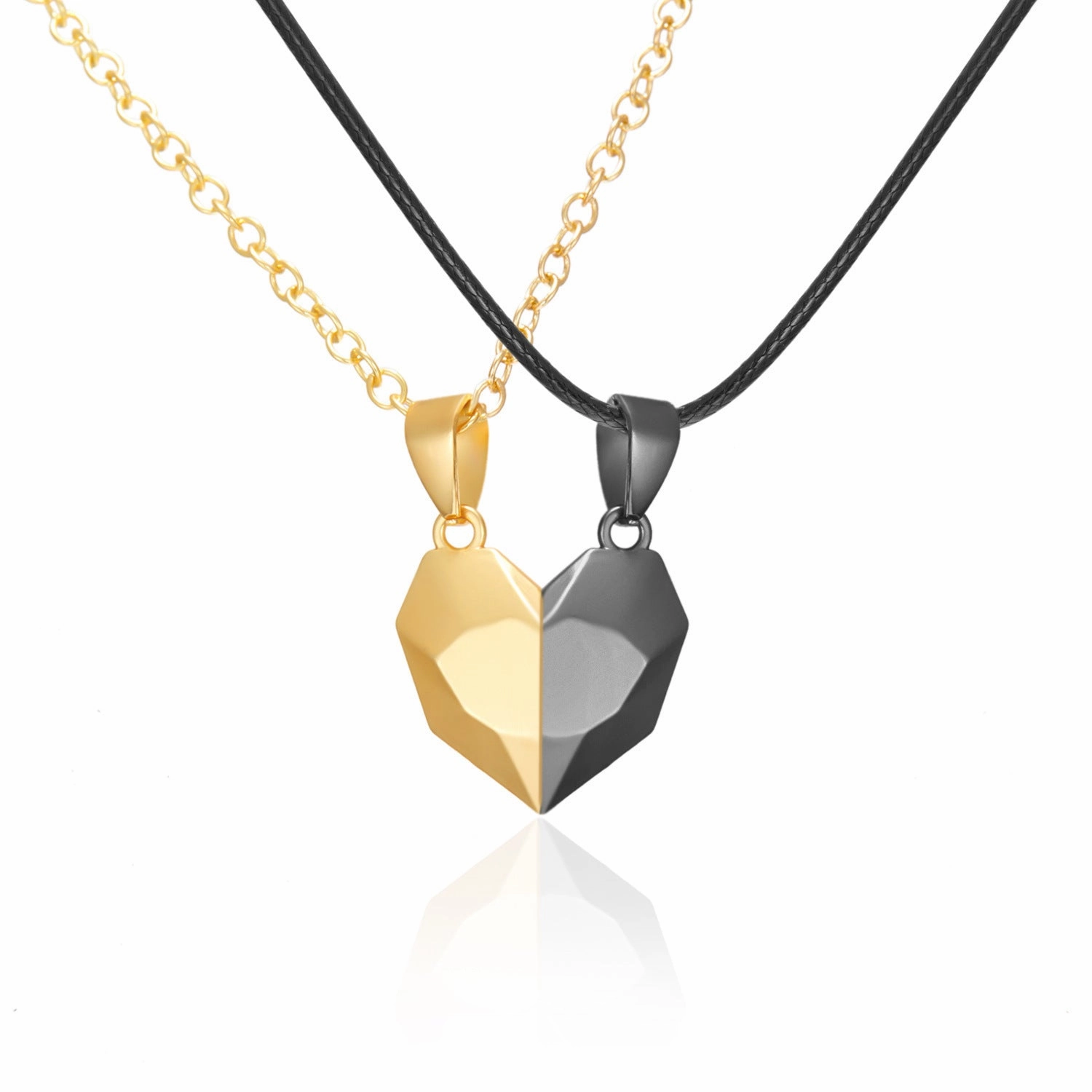 Wholesale Couple Love Necklace Magnet Wishing Stone Pendant Broken Heart Clavicle Chain Heart Shaped Necklaces