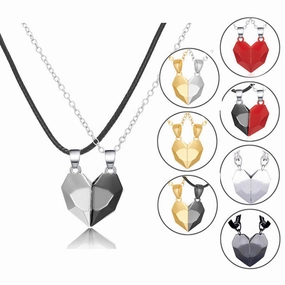 Wholesale Couple Love Necklace Magnet Wishing Stone Pendant Broken Heart Clavicle Chain Heart Shaped Necklaces
