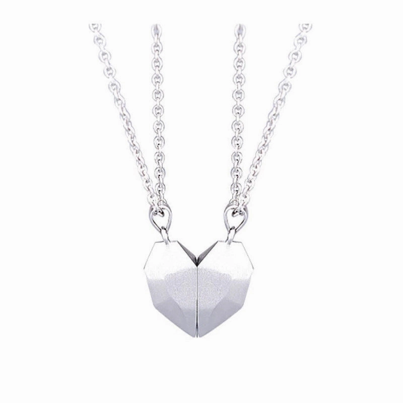 Wholesale Couple Love Necklace Magnet Wishing Stone Pendant Broken Heart Clavicle Chain Heart Shaped Necklaces