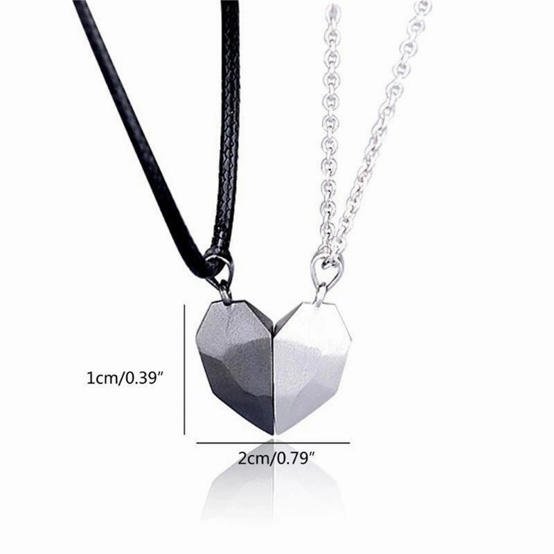 Wholesale Couple Love Necklace Magnet Wishing Stone Pendant Broken Heart Clavicle Chain Heart Shaped Necklaces