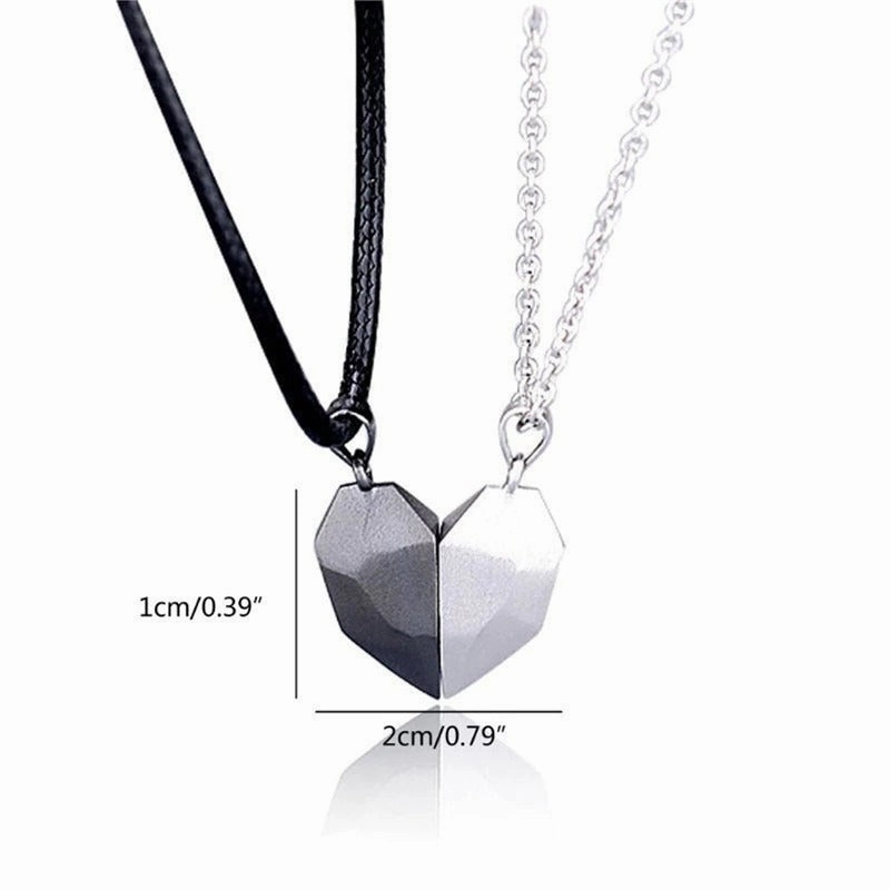 Wholesale Couple Love Necklace Magnet Wishing Stone Pendant Broken Heart Clavicle Chain Heart Shaped Necklaces
