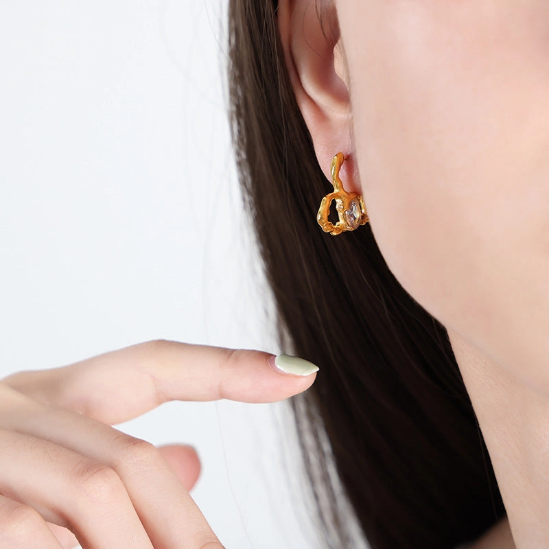 Wholesale Creative Ear Glass Heart Shaped Gold Plated Earrings