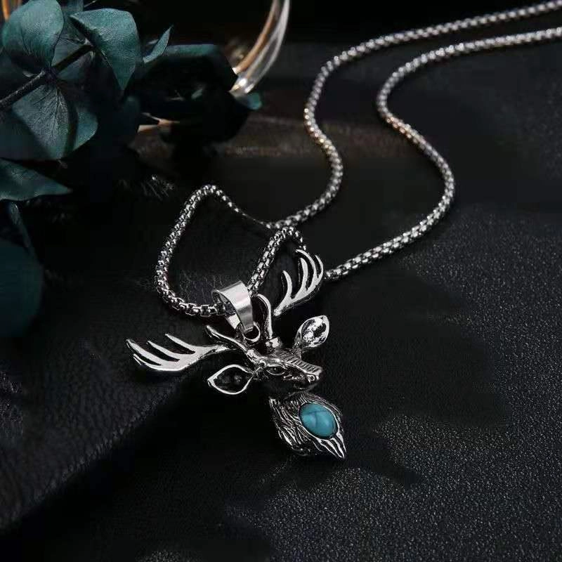 Wholesale Creative Maple Leaf Tags Men's Pendant Necklace