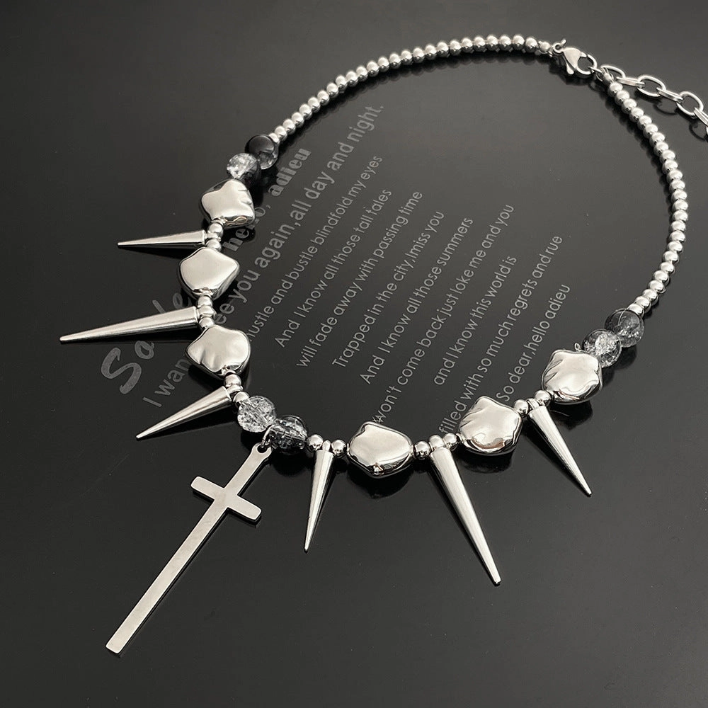 Wholesale Cross rivet exaggerated punk necklace clavicle chain hip hop necklace