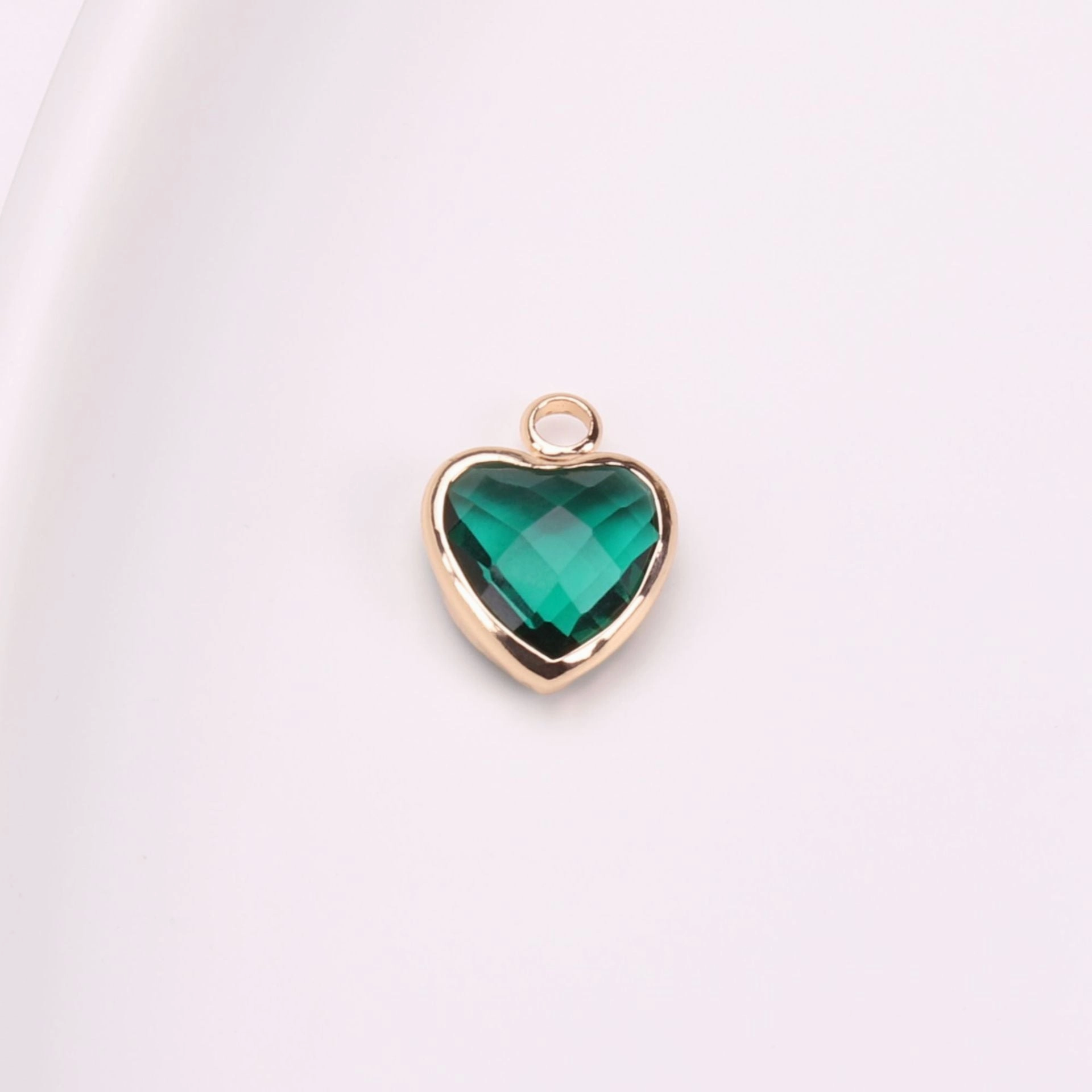 Wholesale Crystal Love Peach Heart Pendant