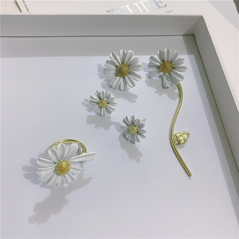 Wholesale Daisy Alloy Rings Necklace Set