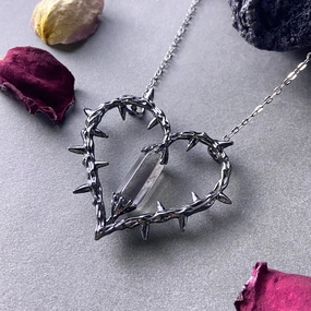 Wholesale Dark anime love thorn crystal retro thorn clavicle necklace