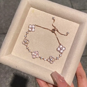 Wholesale Daughter Elegant Niche All-match Fashion Bracelet OLY Exclusive