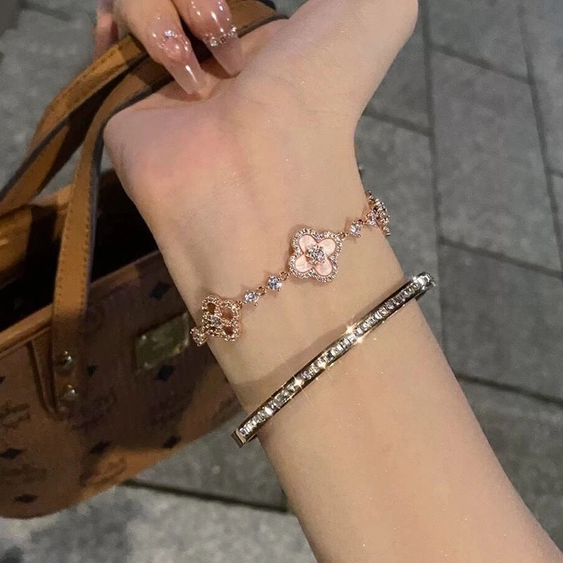 Wholesale Daughter Elegant Niche All-match Fashion Bracelet OLY Exclusive