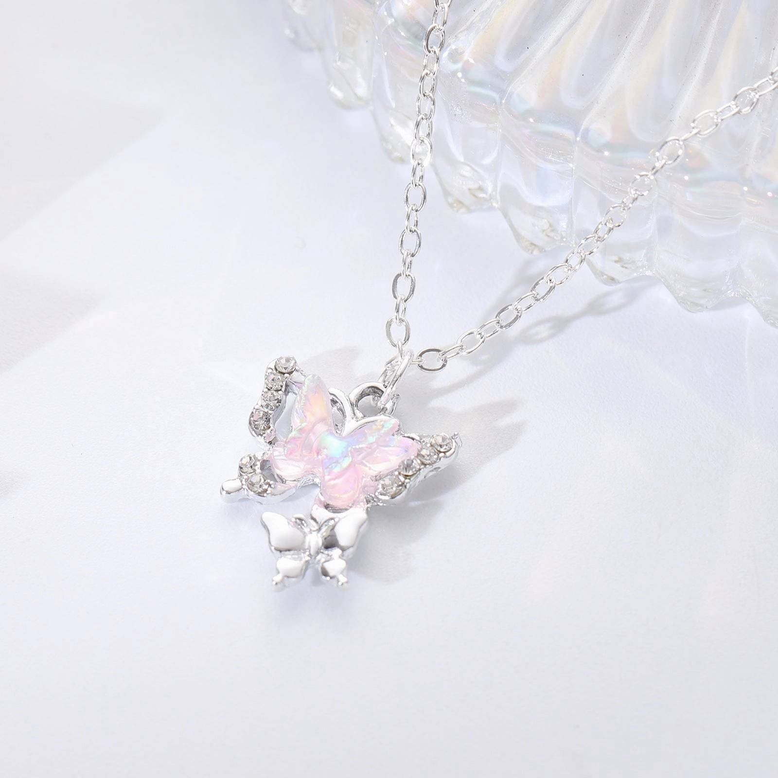 Wholesale Diamond Imitation Cat's Eye Three-Dimensional Butterfly Pendant Necklace