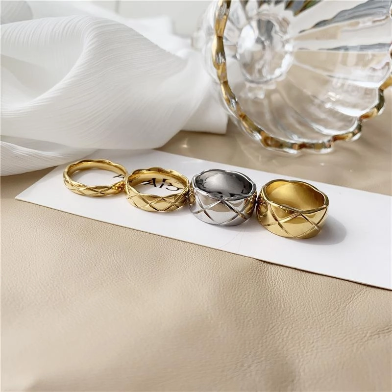 Wholesale Diamond Patterned Stainless Steel 18K Gold-plated Ring