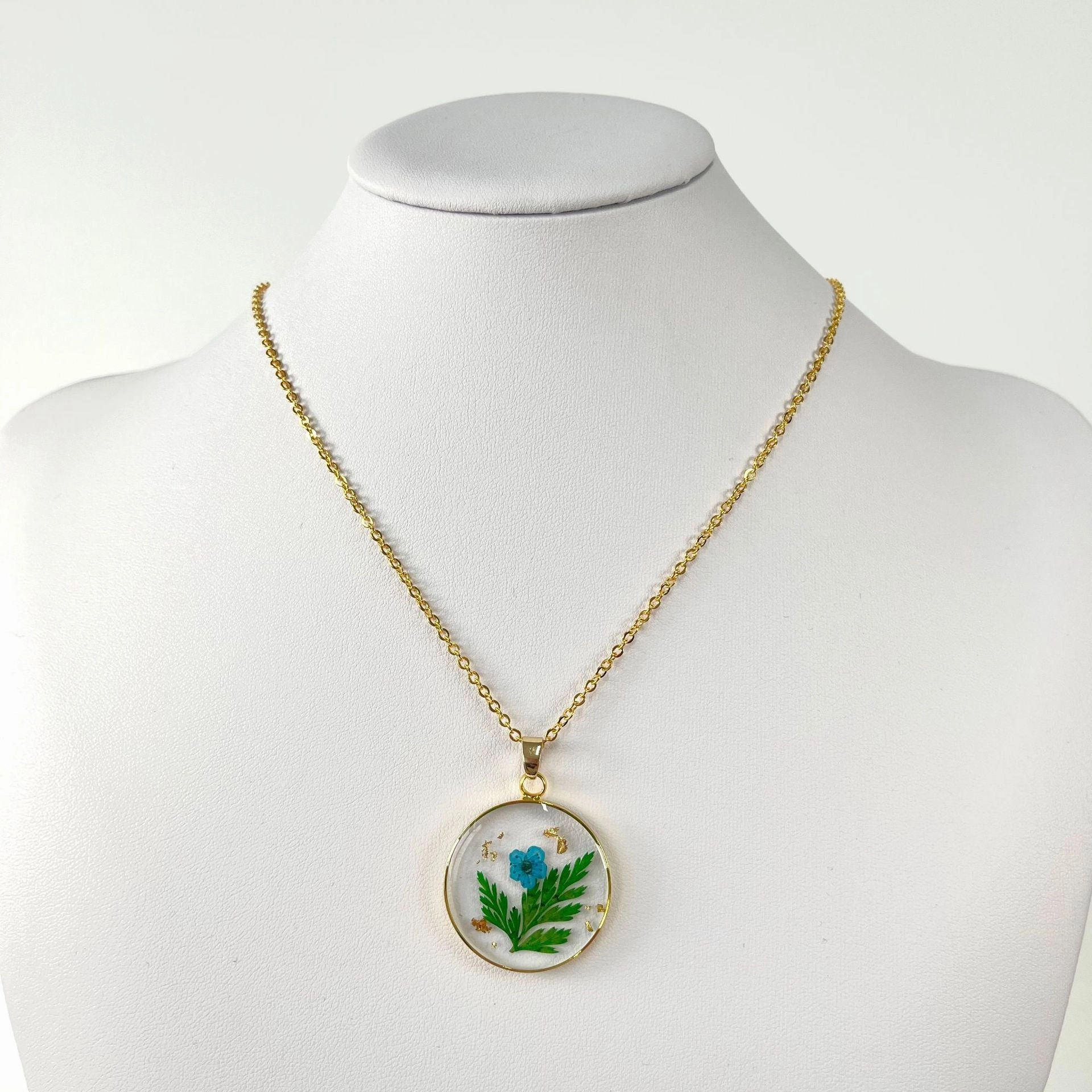 Wholesale Dried Flower Creative Resin Necklace
