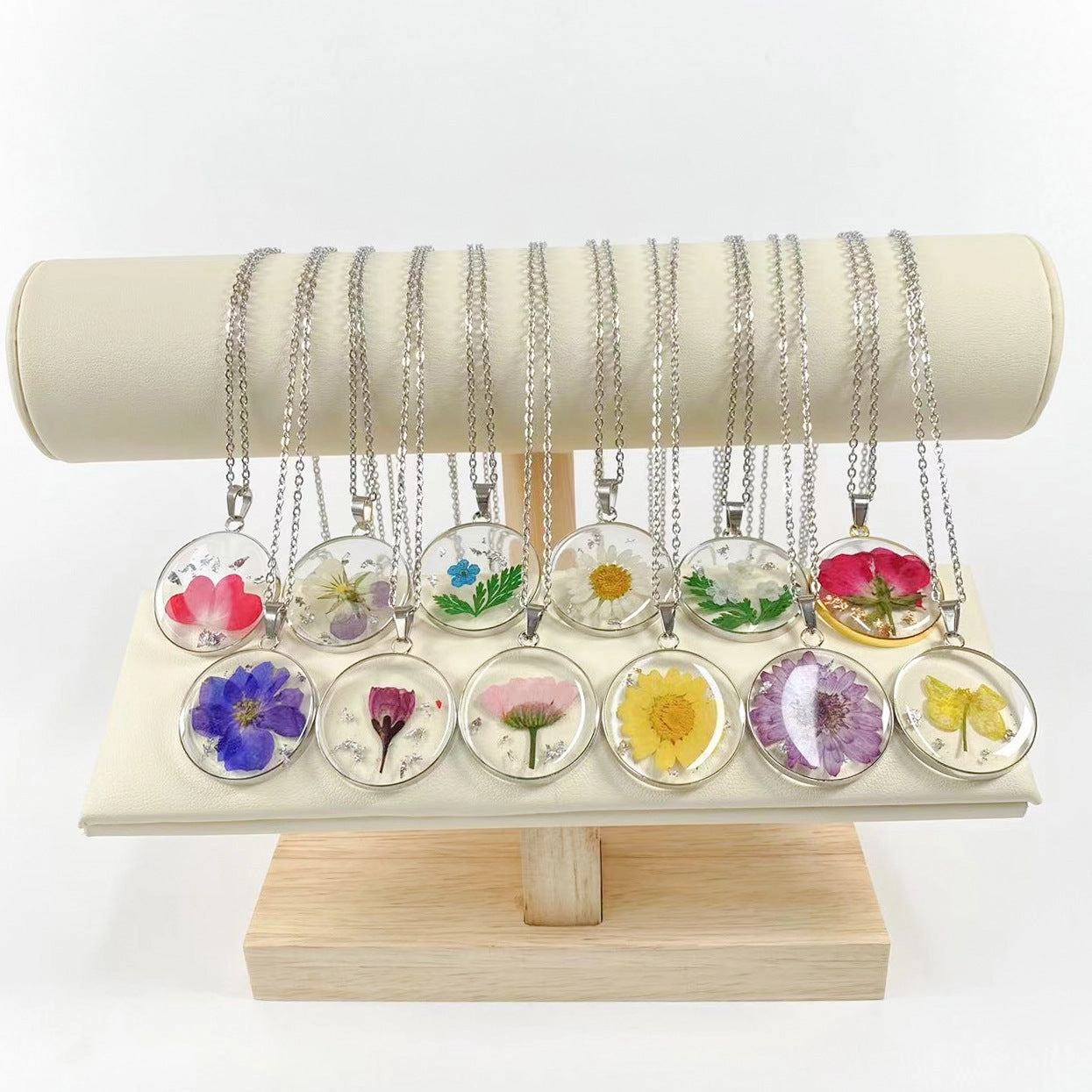 Wholesale Dried Flower Creative Resin Necklace