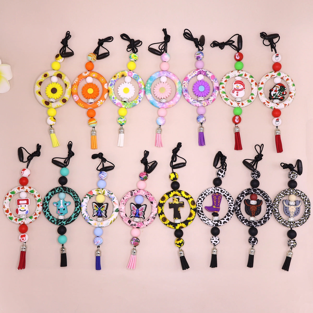 Wholesale Eco-friendly Silicone Ring Christmas Bull Head Cross Flower Creative Sweater Chain
