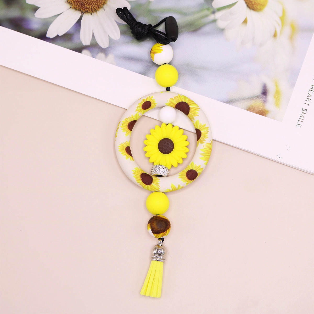 Wholesale Eco-friendly Silicone Ring Christmas Bull Head Cross Flower Creative Sweater Chain