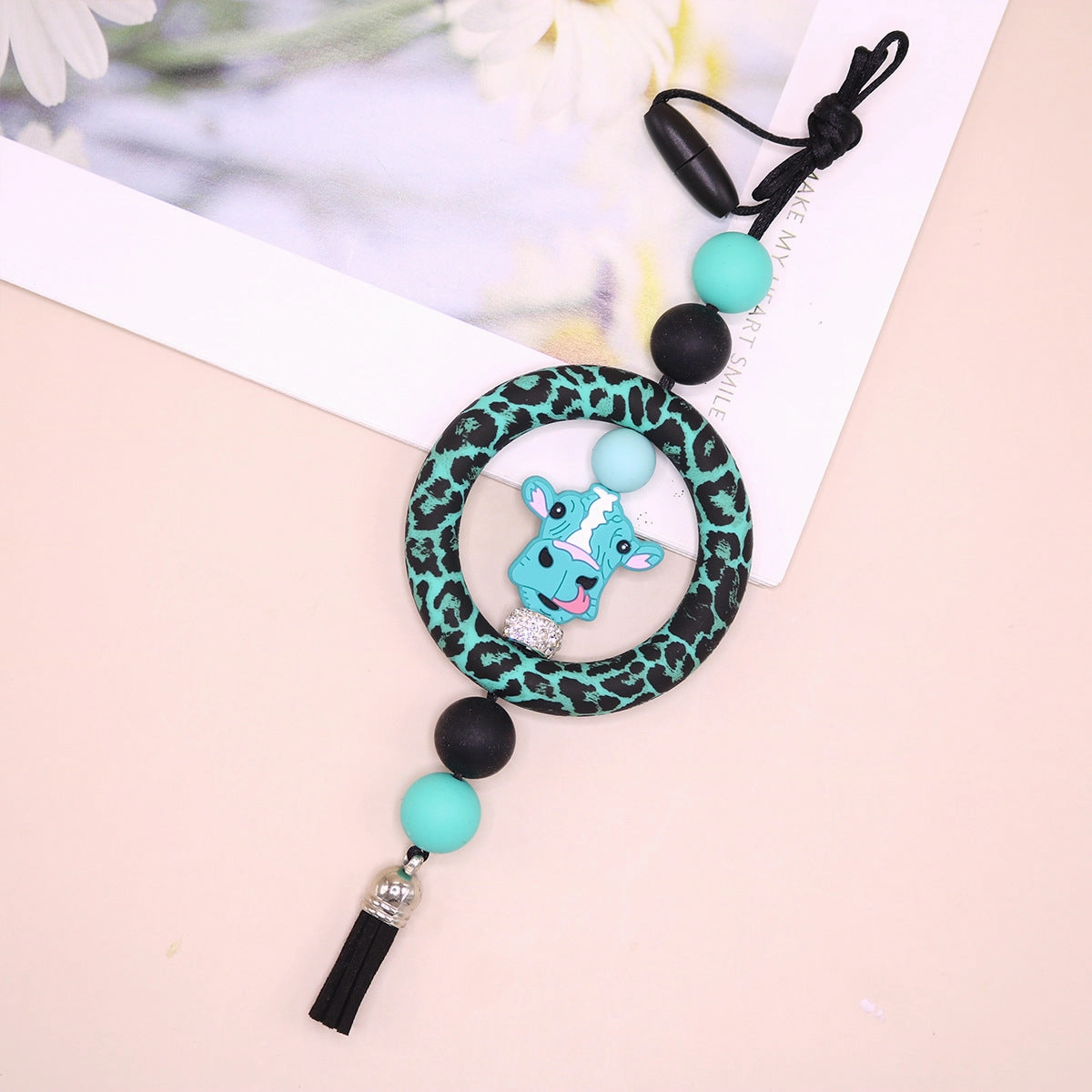Wholesale Eco-friendly Silicone Ring Christmas Bull Head Cross Flower Creative Sweater Chain