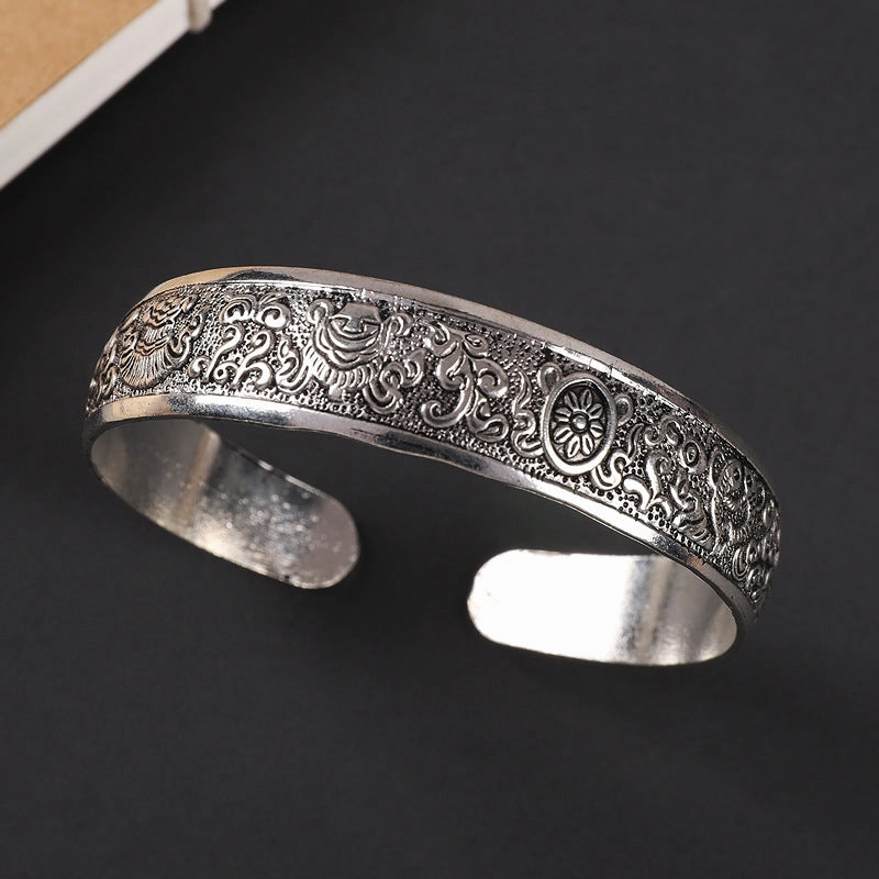 Wholesale  ethnic style retro court Chinese carved ancient silver bracelet personality exotic bracelet