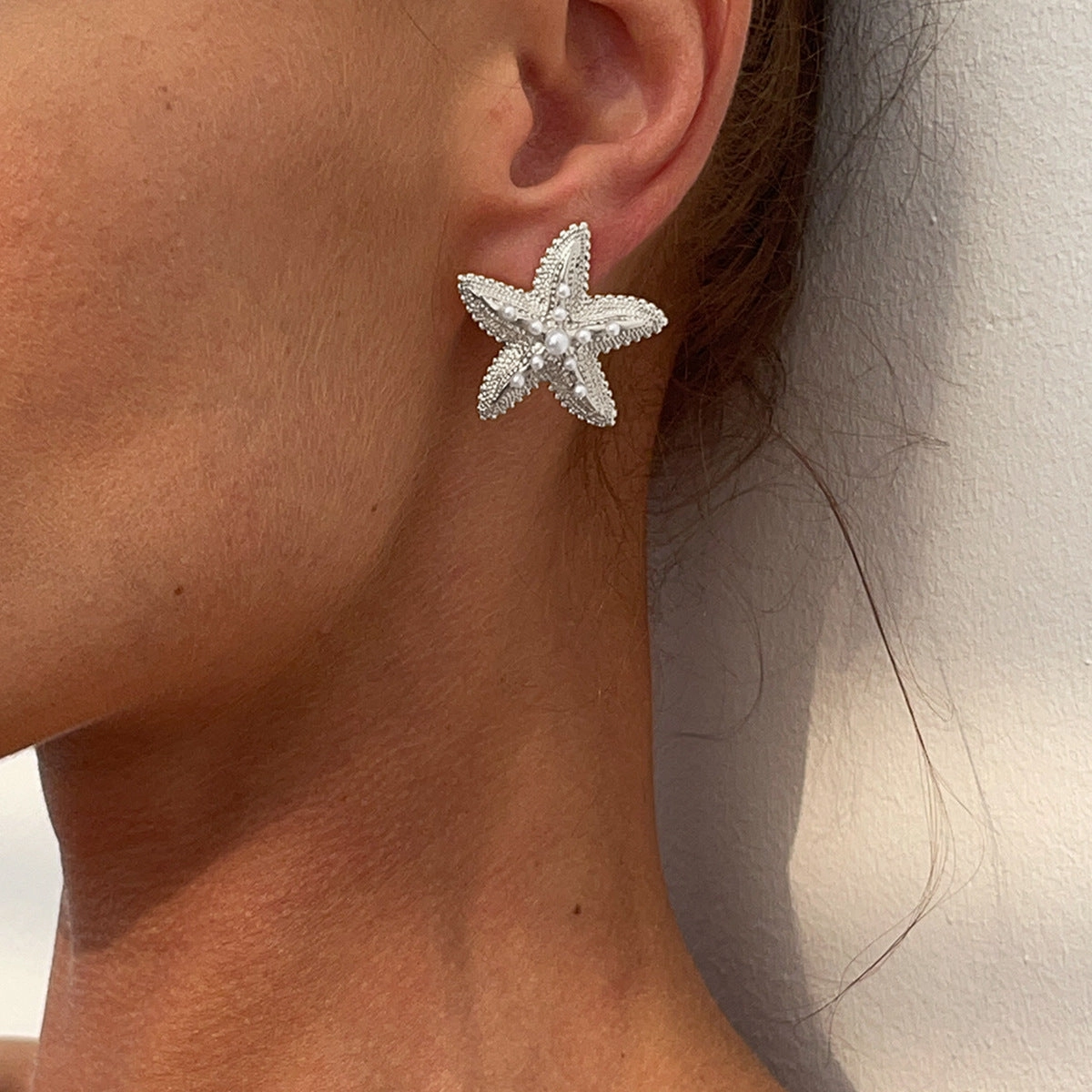 Wholesale Exaggerated conch and starfish earrings