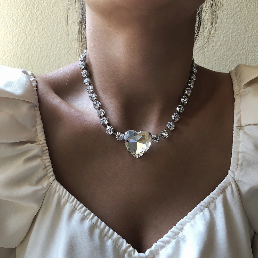 Wholesale Exaggerated Creative Glass Diamond Heart Pendant Necklace