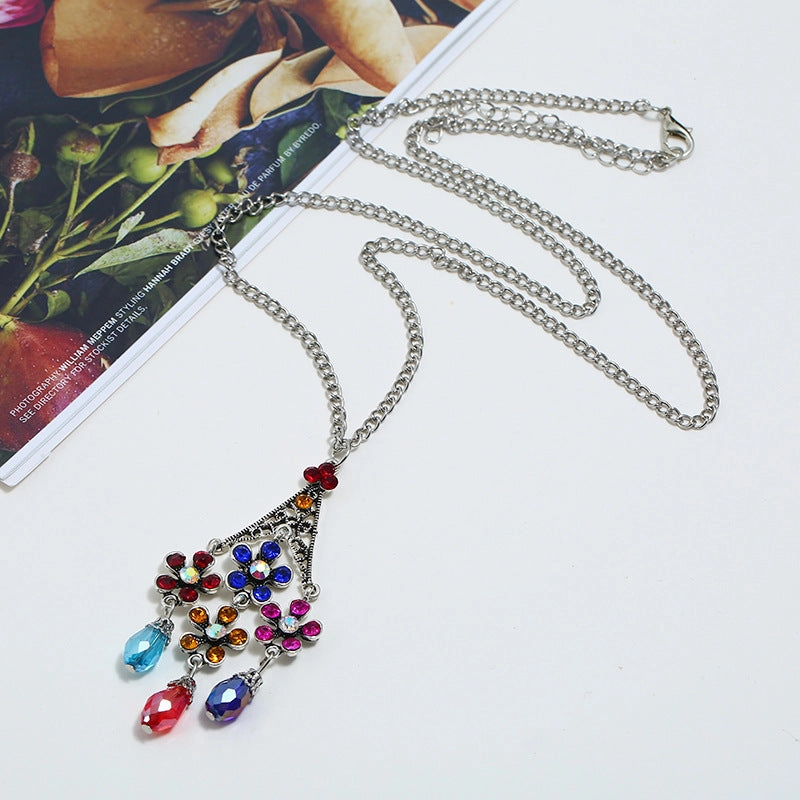 Wholesale Exaggerated diamond-inlaid hollow floral crystal tassel necklace vintage choker