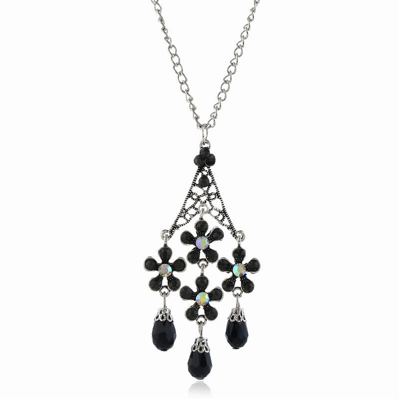 Wholesale Exaggerated diamond-inlaid hollow floral crystal tassel necklace vintage choker