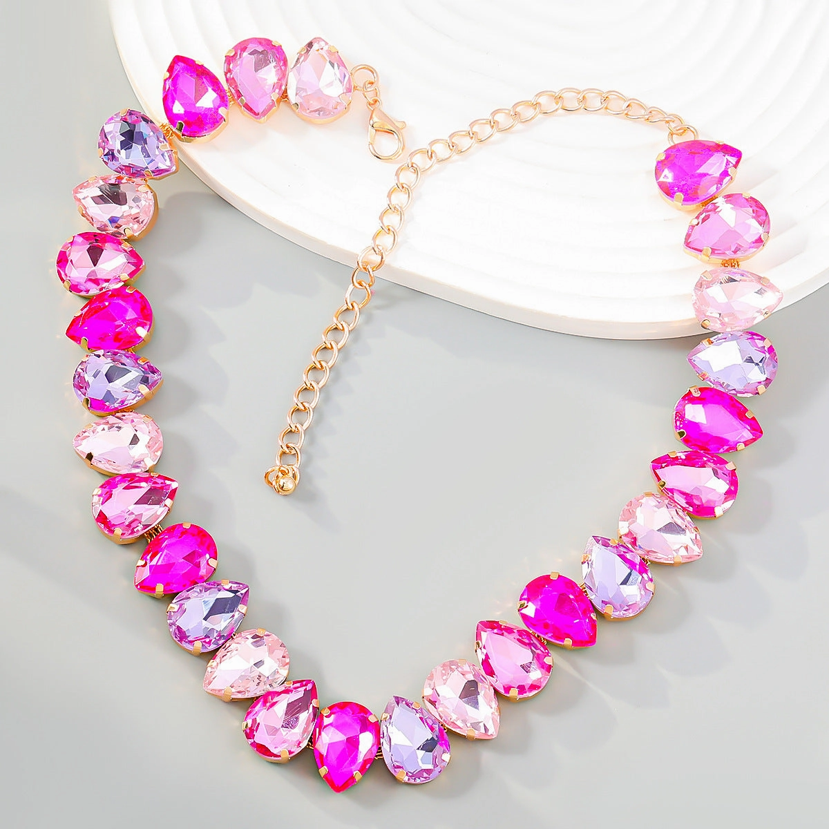 Wholesale Exaggerated Drop-shaped Glass Diamond Necklace