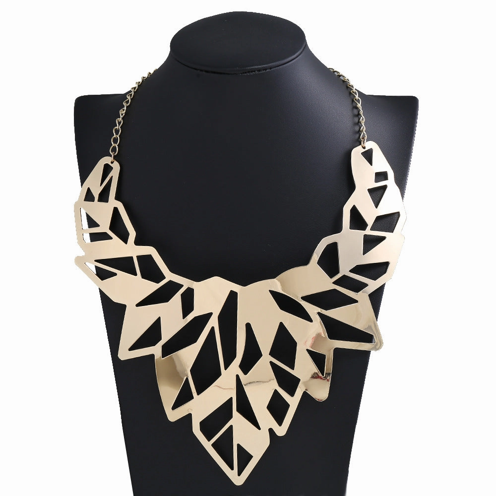 Wholesale Exaggerated hollow polished leaf metal necklace