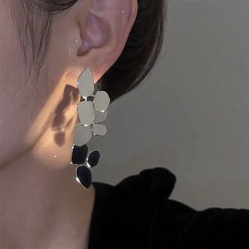 Wholesale Exaggerated irregular leaf earrings