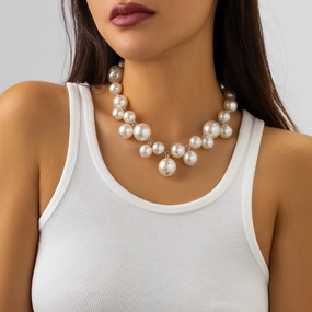Wholesale Exaggerated large beads short pearl clavicle necklace