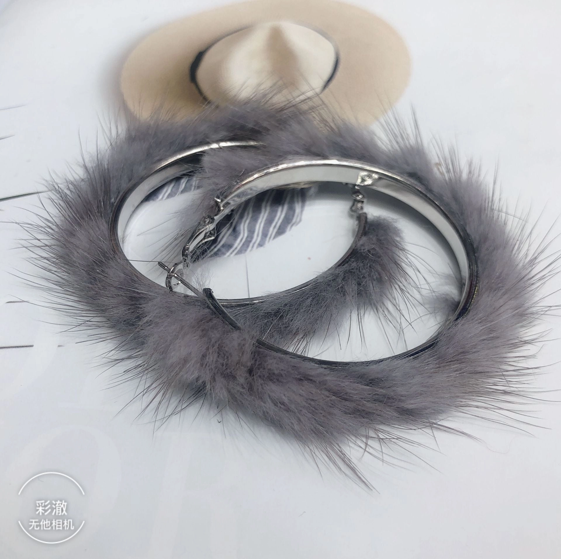 Wholesale Exaggerated Large Circle Mink Fur Ear Loops