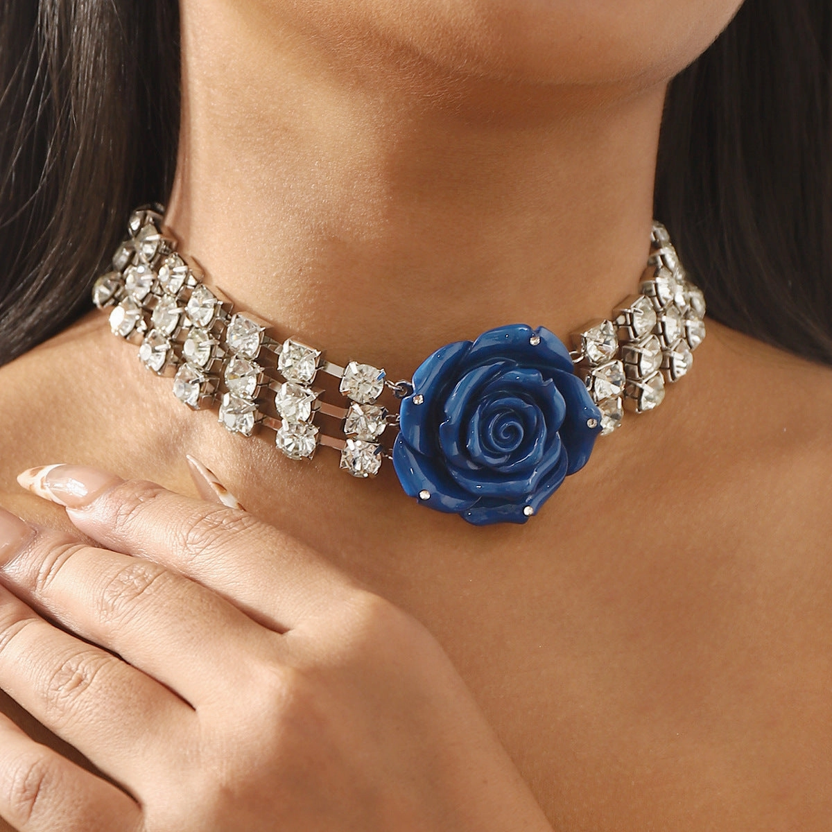Wholesale Exaggerated Multi-row Diamond-studded Three-dimensional Rose Necklace