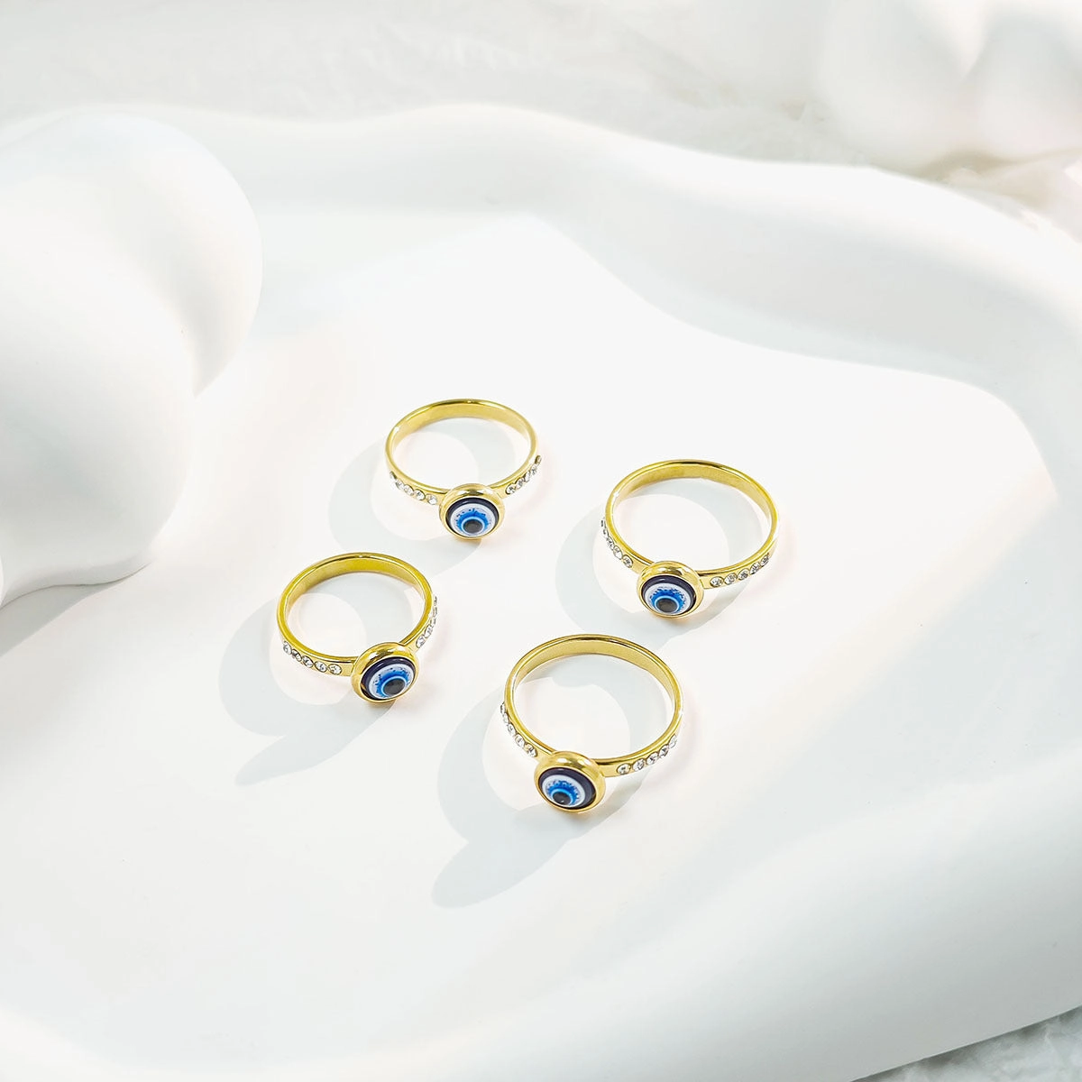 Wholesale Exaggerated personality devil eye diamond ring