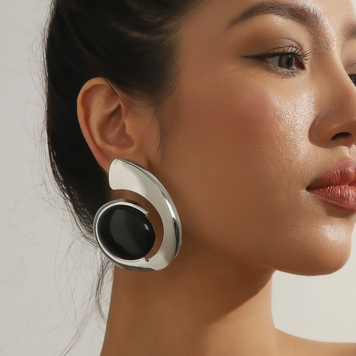 Wholesale Exaggerated personality turquoise alloy earrings