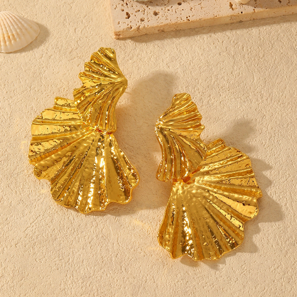 Wholesale Exaggerated punk style ginkgo leaf earrings