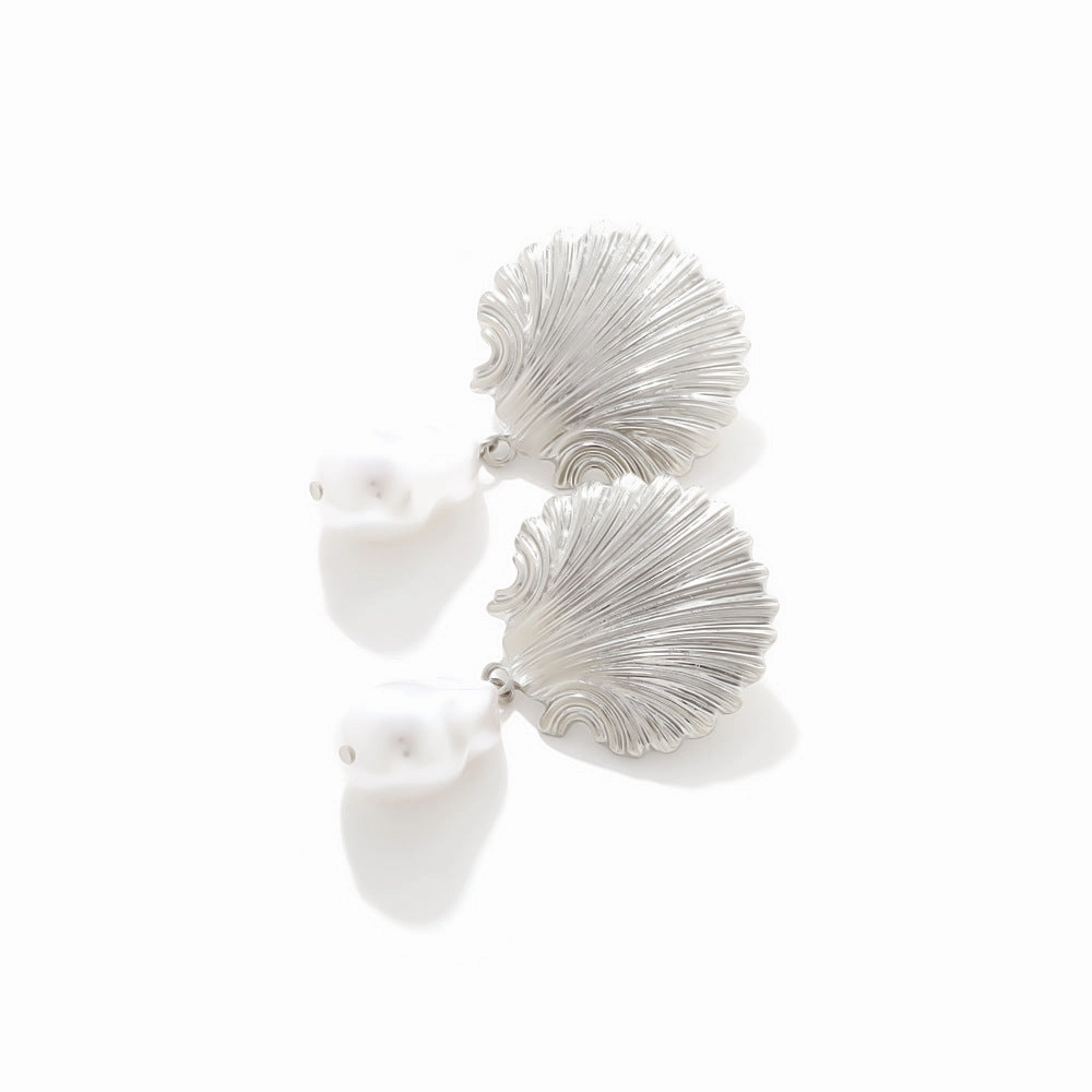Wholesale Exaggerated Shell Baroque Pearl Pendant