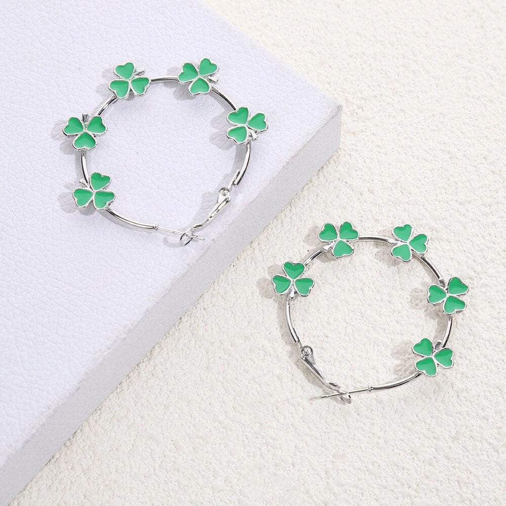 Wholesale Exaggerated three-leaf clover earrings