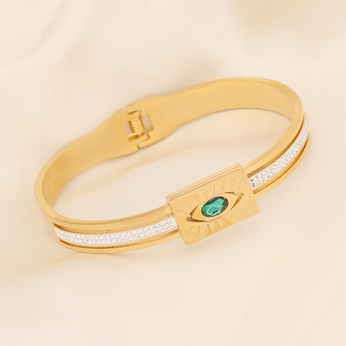 Wholesale Eye Fashion Full Diamond Stainless Steel Bracelet