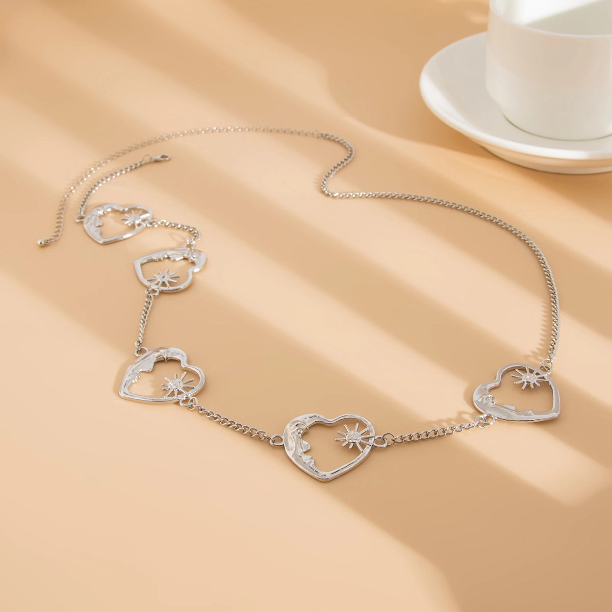 Wholesale Face Crescent Love Waist Chain Women's Fashion Sexy Metal Chain Body Chain