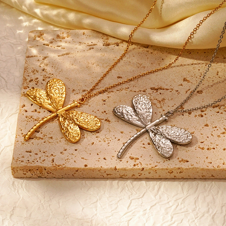 Wholesale  fashion dragonfly shape pendant stainless steel necklace women's Joker 18K clavicle chain