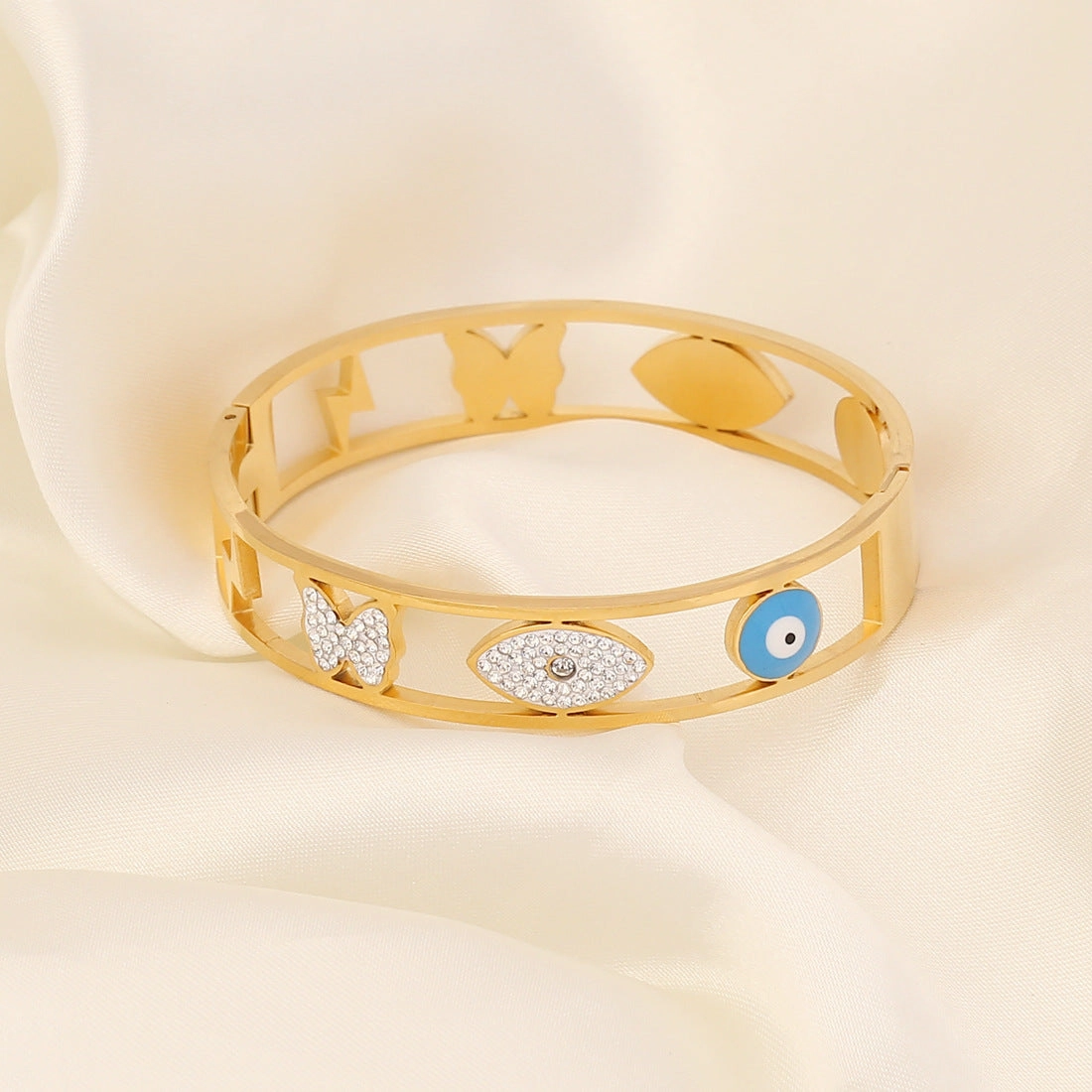 Wholesale Fashion Eye Temperament with Zirconium Inlaid Stainless Steel Bracelet