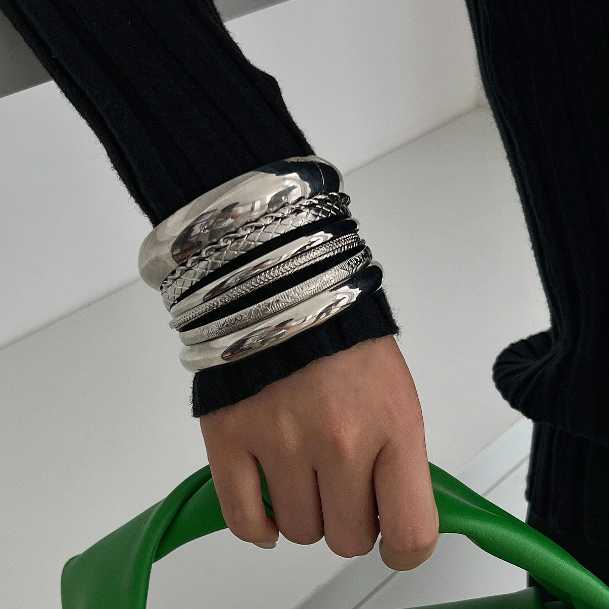 Wholesale Fashion Metal Scenery Bracelet suit