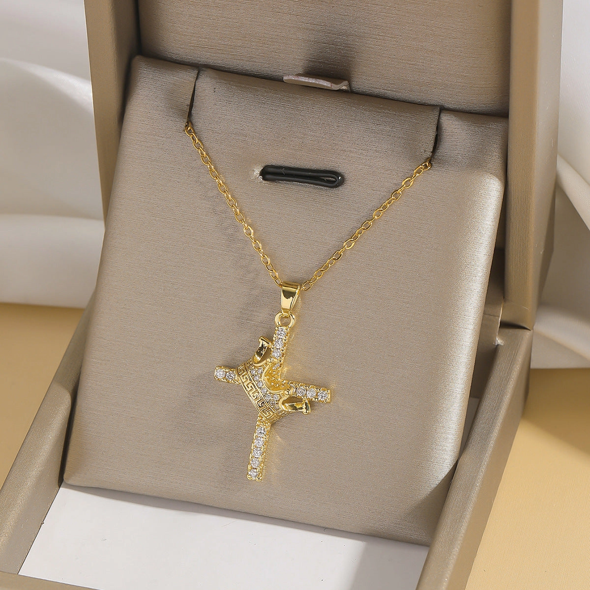 Wholesale  Fashion New Crown Cross Necklace Real Gold Electroplating Elegant Design Jewelry