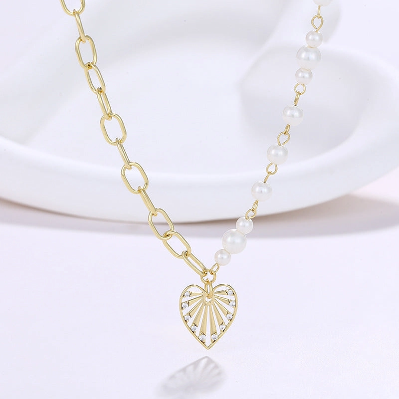 Wholesale Fashion Patchwork Imitation Pearl Autumn and Winter Niche Design, Love Pendant Temperament Collarbone Chain Necklaces