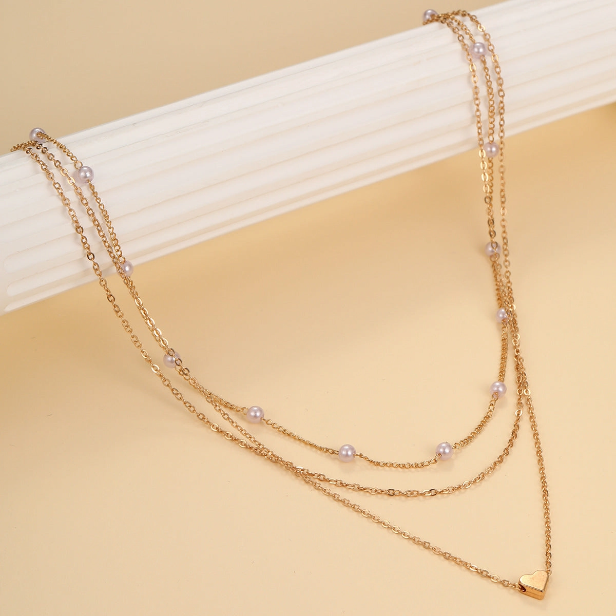 Wholesale Fashion Retro Heart Pearl Gold Multi-layer Stacking Clavicle Necklace