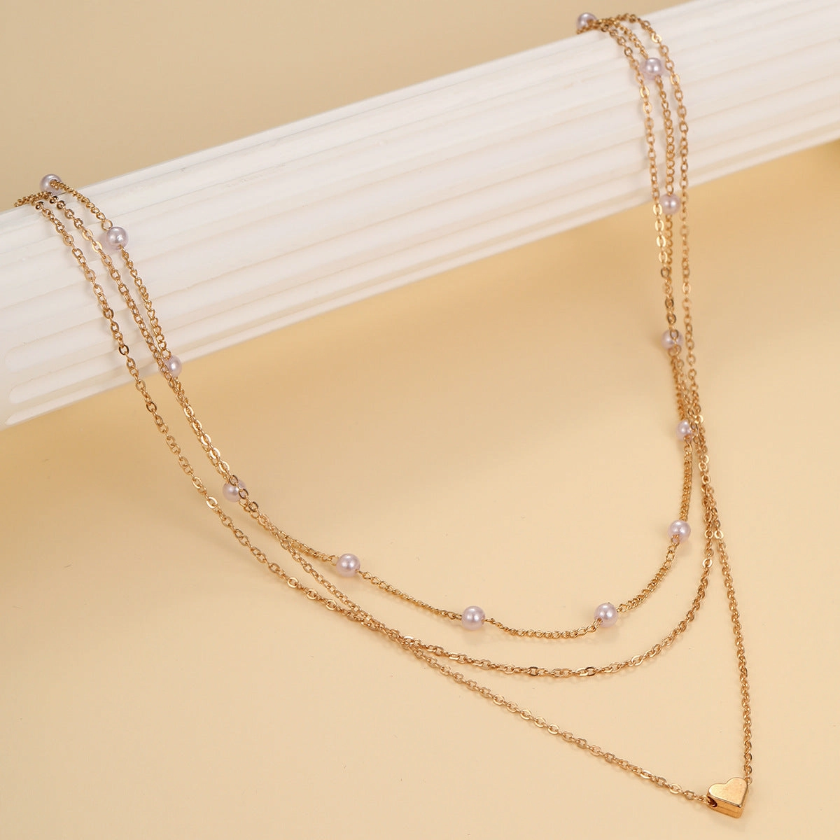 Wholesale Fashion Retro Heart Pearl Gold Multi-layer Stacking Clavicle Necklace