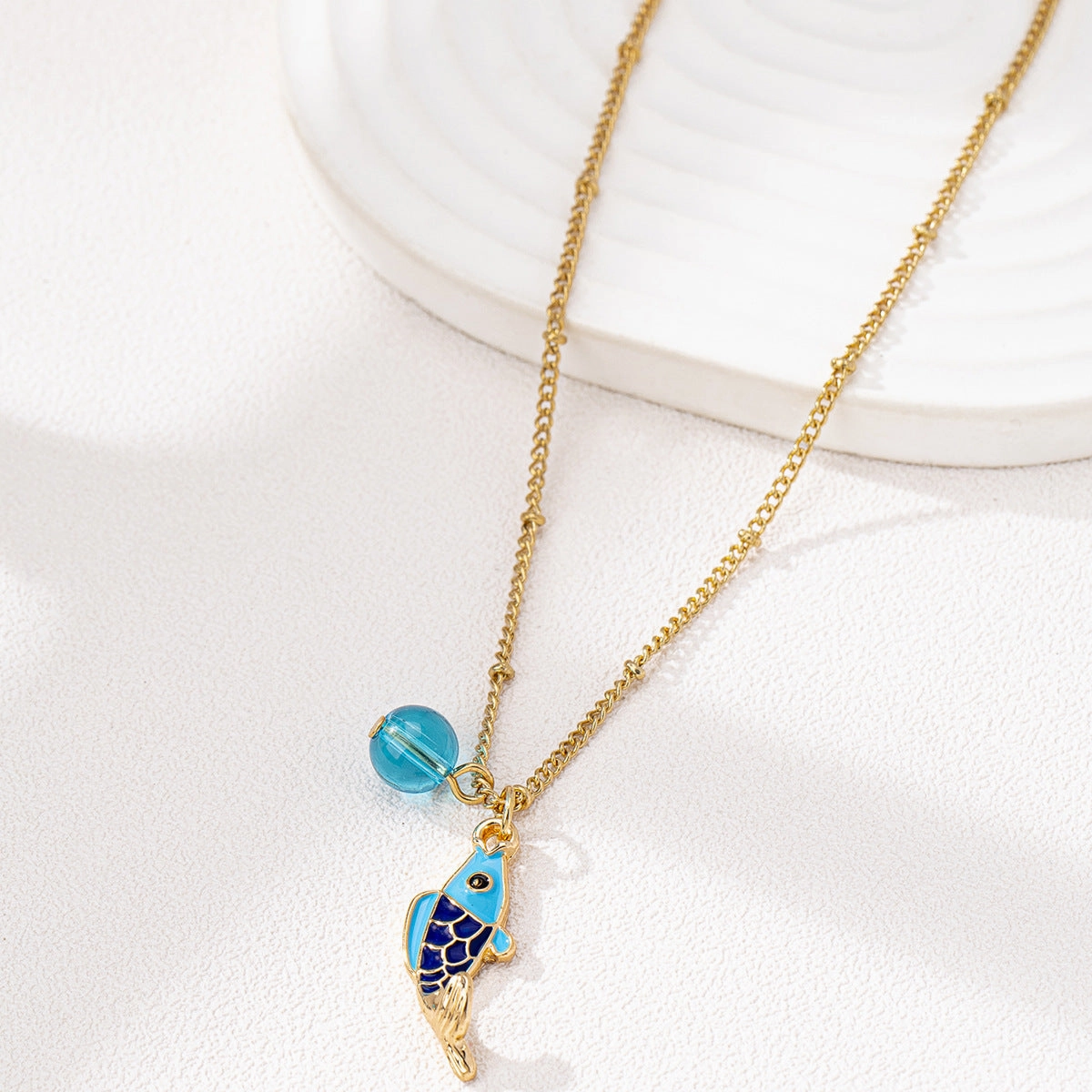 Wholesale Fashion Trend Marine Life Oil Drop Blue Fish Koi Pendant Necklace