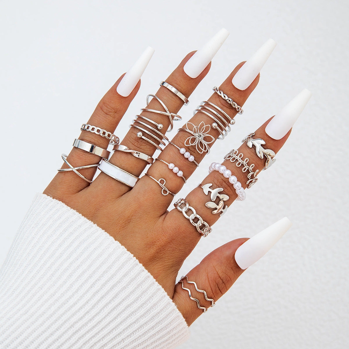 Wholesale Fashionable and versatile leaf heart personality geometric ring set