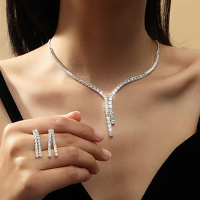 Wholesale Fashionable Zirconia Tassel Palace Style Earrings Necklace
